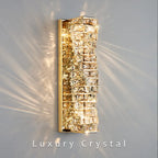 Aurelle Wandleuchte aus Edelstahl mit Kristallakzenten und 3 Einstellungen