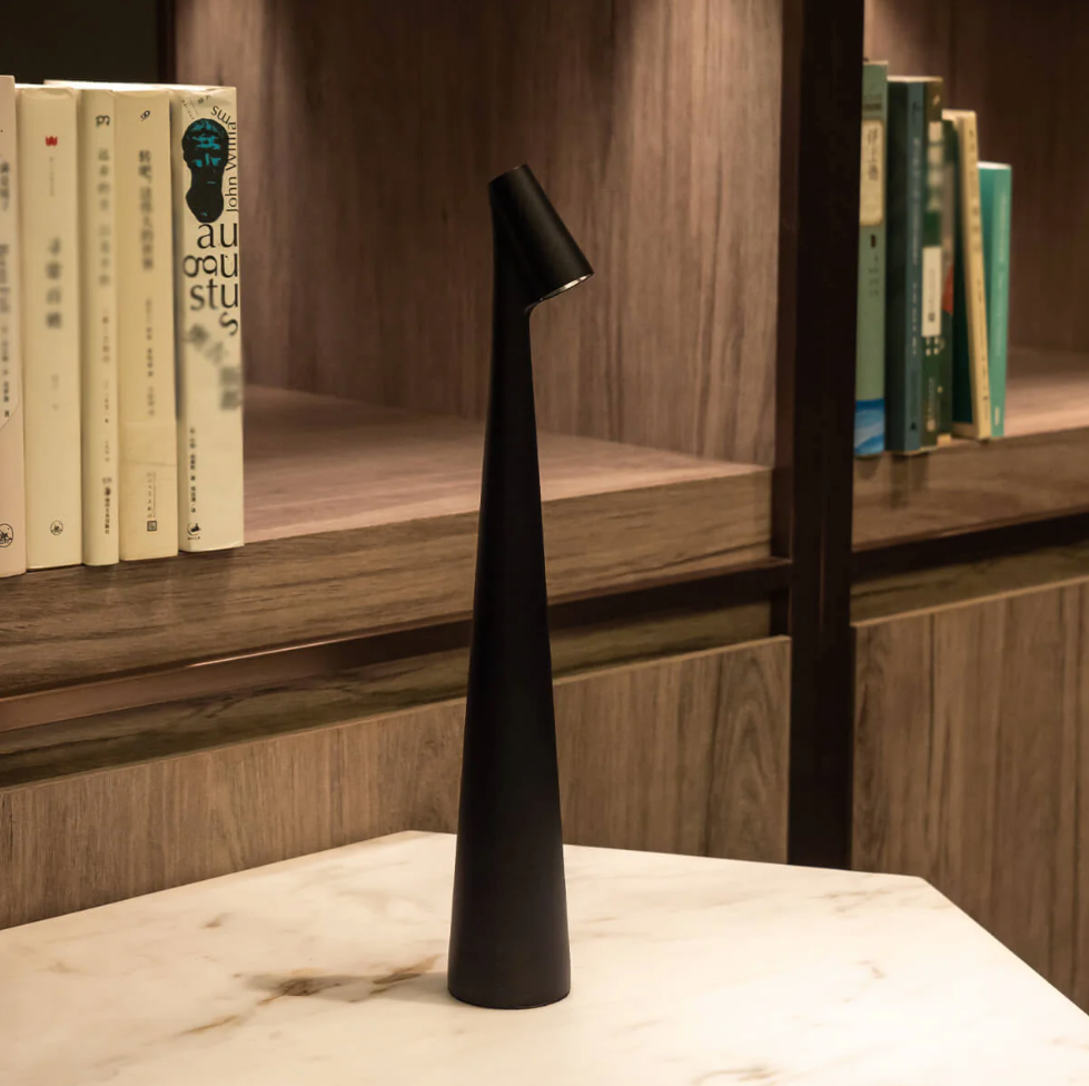 Nordic Cordless LED Table Lamp for Reading and Dining